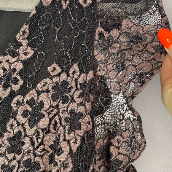 Tommy Hilfiger Women’s Lace Dress Size Small 0065 - Picture 4 of 7